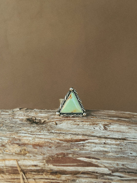 turquoise triangle sterling silver ring size 7-7.5