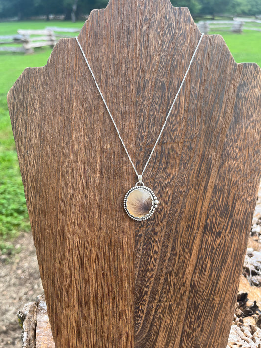 dendritic agate necklace