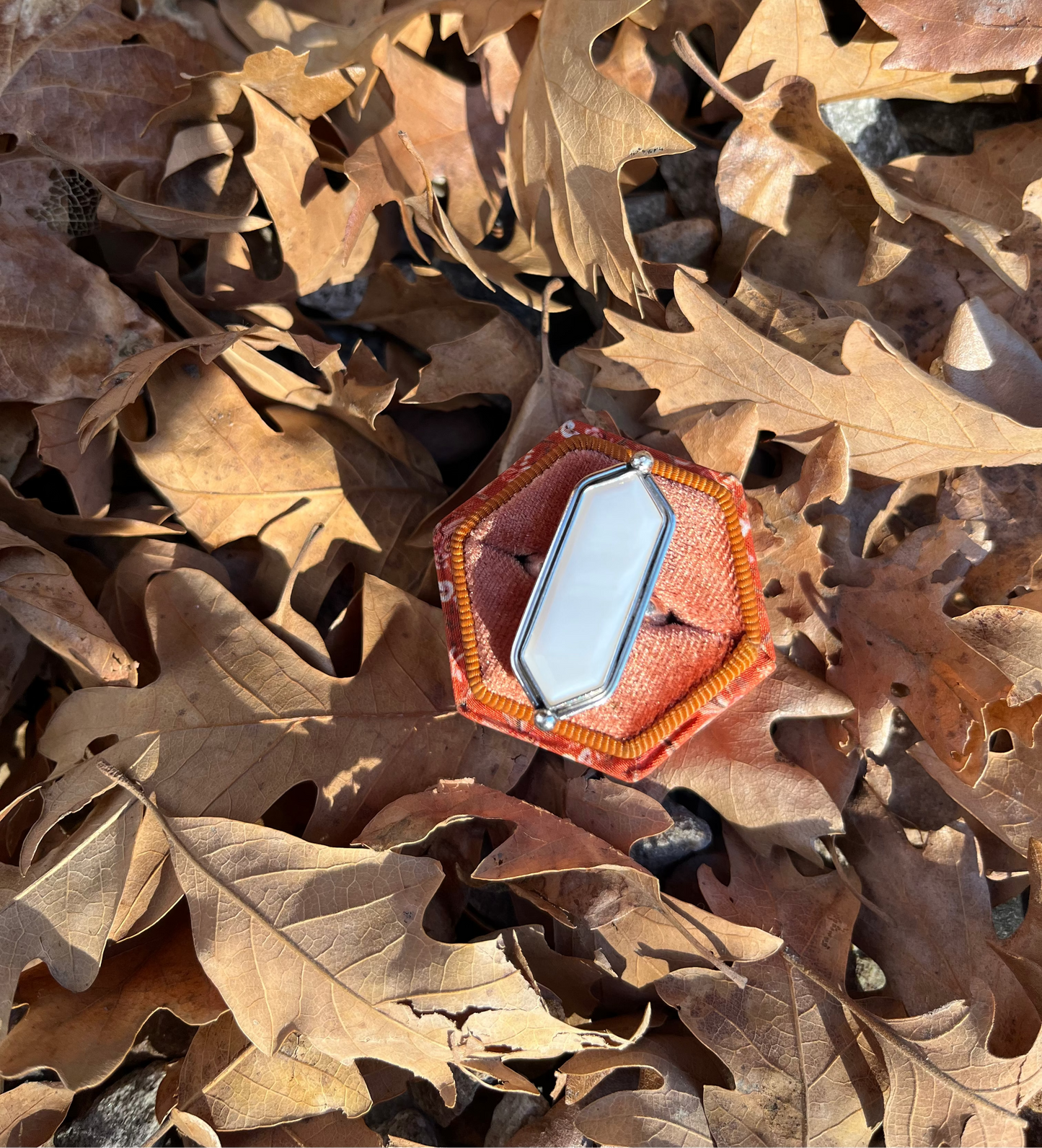 mother of pearl ring size 7.75-8