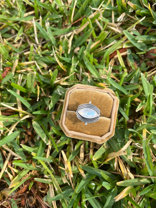 moonstone eye ring size 6.5
